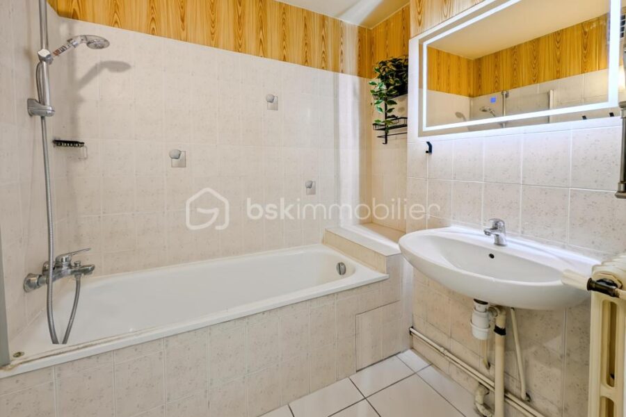 Appartement à vendre à Champigny sur marne — Vue sur la ville — photo 13