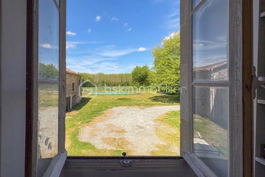 Maison à vendre à Chail — Vue nature — photo 1