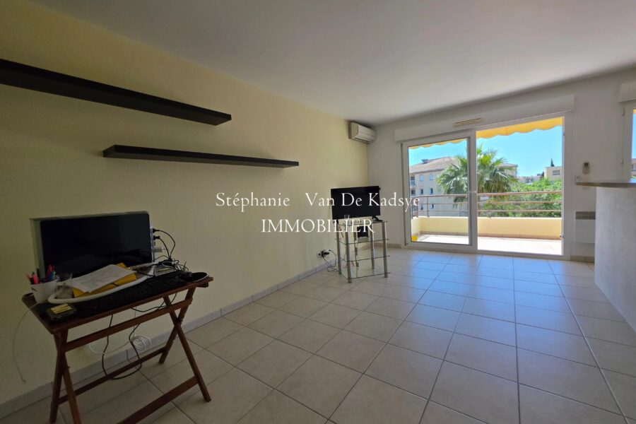 Appartement à vendre à Fréjus — Vue parc & jardin — photo 8