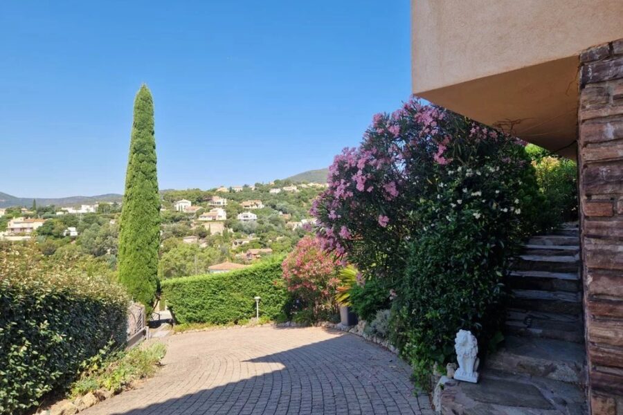 Maison à vendre à Sainte-maxime — Vue mer — photo 5