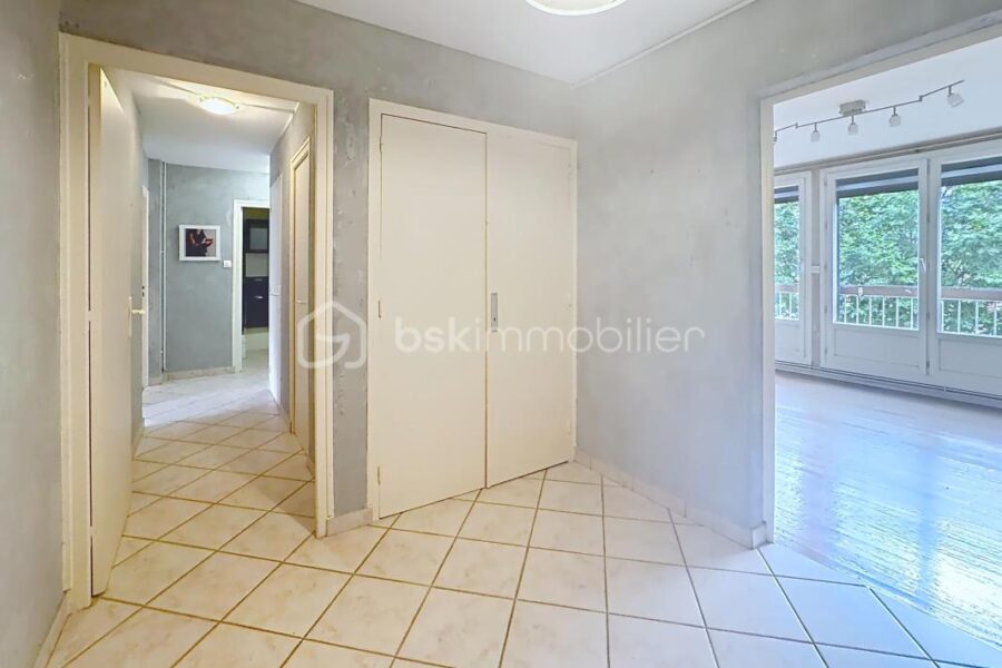 Appartement à vendre à Echirolles — Vue parc & jardin — photo 15