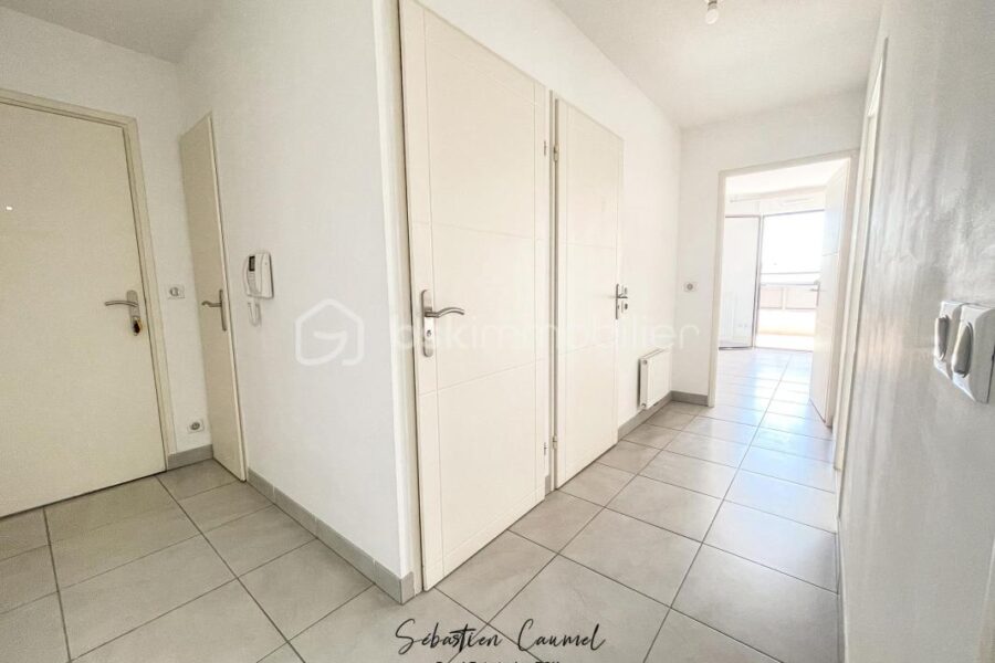Appartement à vendre à Juvignac — Vue sur la ville — photo 15