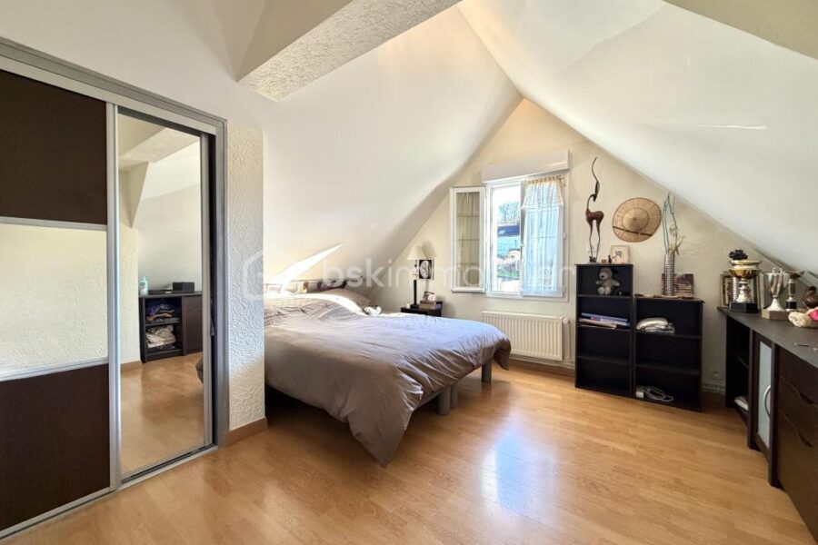 Maison à vendre à Nanteuil les meaux — Vue sur la ville — photo 15