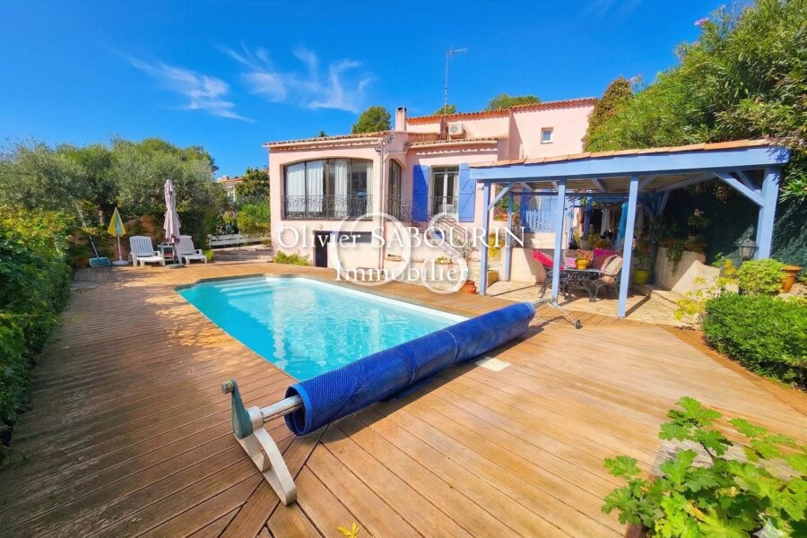 Maison à vendre à Roquebrune-sur-argens — Vue parc & jardin — photo 3