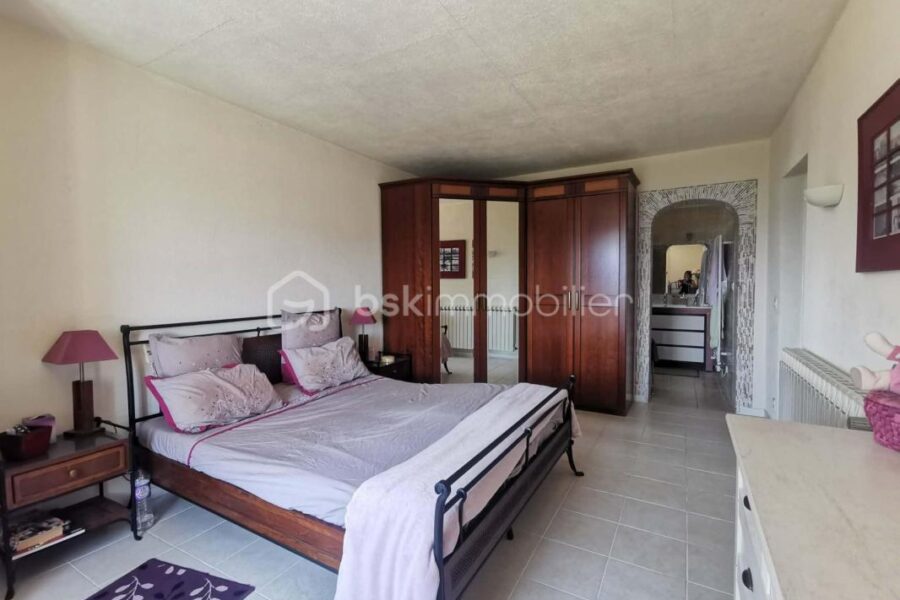 Maison à vendre à Thoard — Vue montagne — photo 16