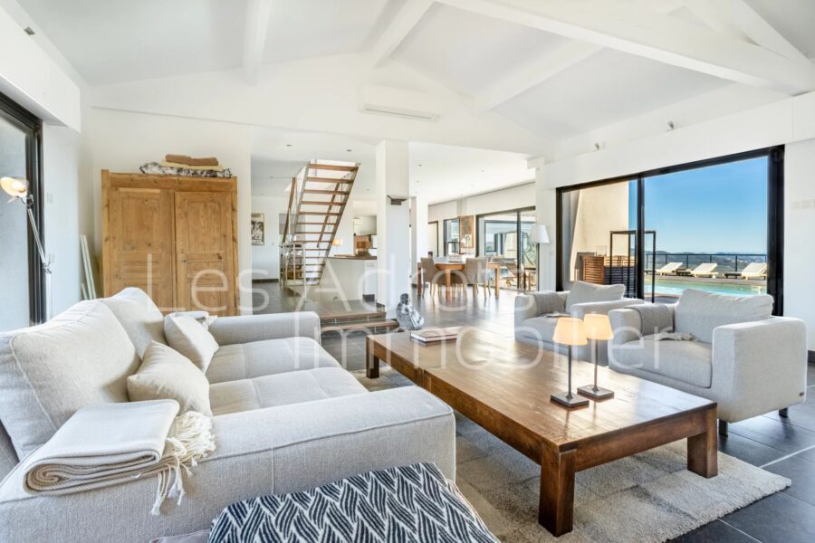 Maison à vendre à Les adrets-de-l&rsquo;estérel — Vue mer — photo 9