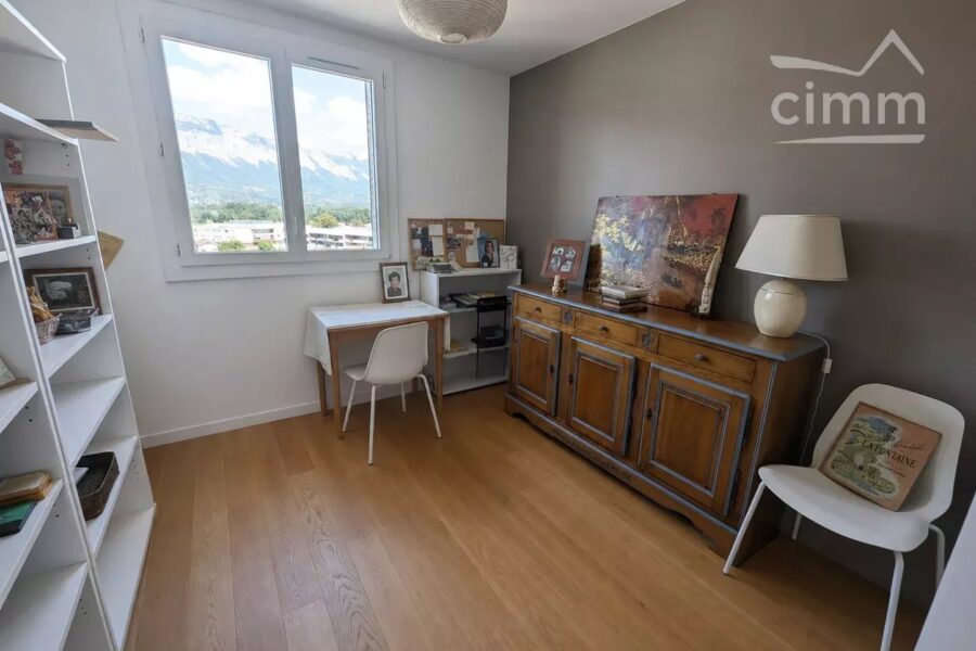 Appartement à vendre à Gières — Vue montagne — photo 8