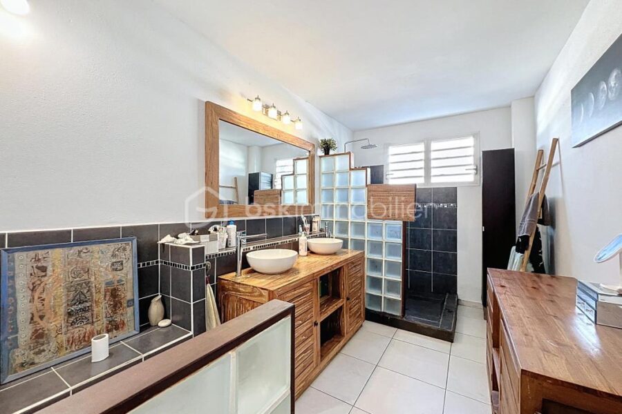 Maison à vendre à Sainte anne — Vue mer — photo 17