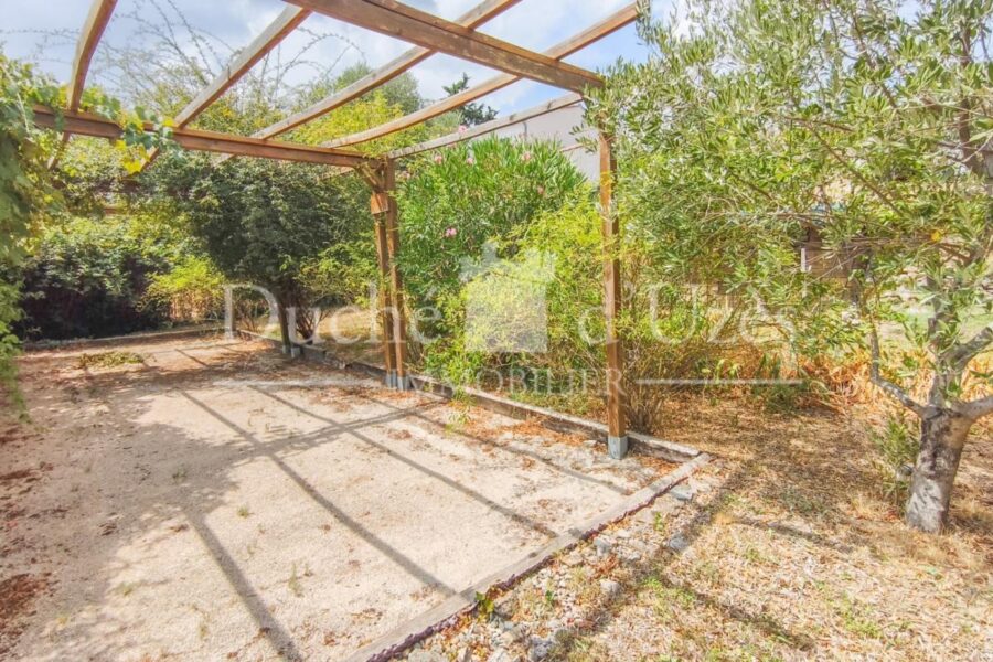 Maison à vendre à Uzes — Vue parc & jardin — photo 17