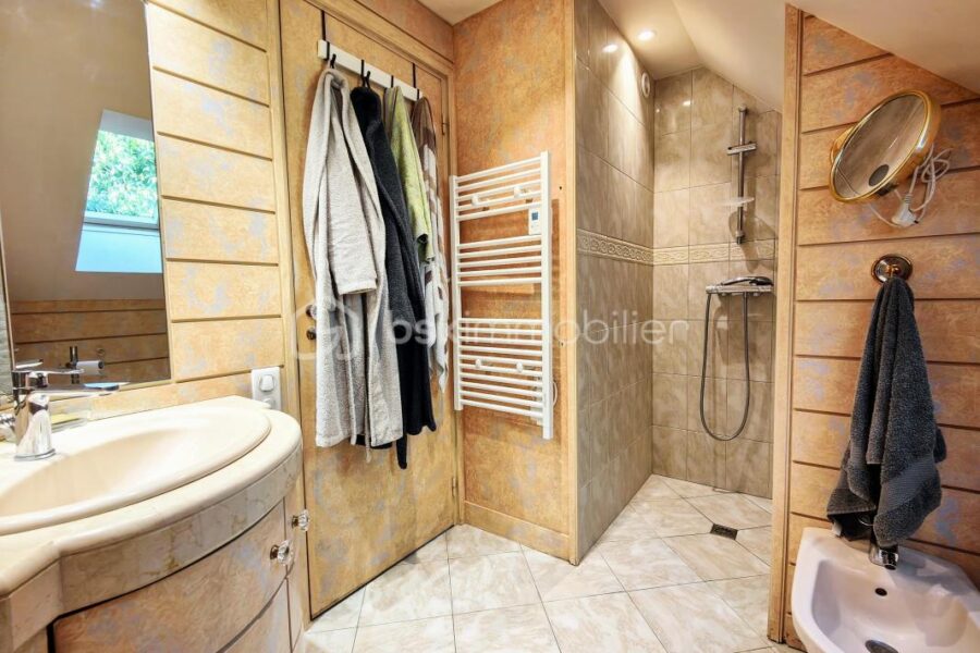 Maison à vendre à Jouars pontchartrain — Vue parc & jardin — photo 17