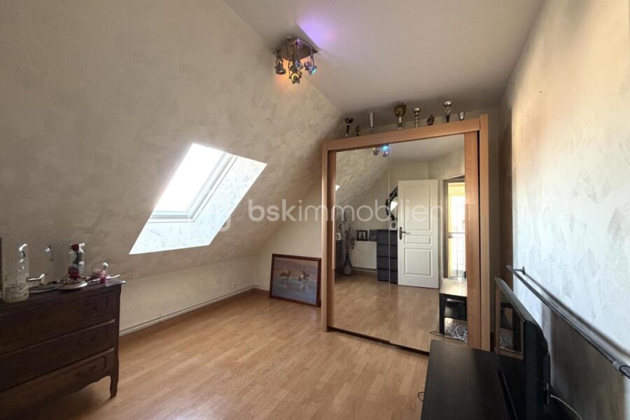 Maison à vendre à Nanteuil les meaux — Vue sur la ville — photo 17