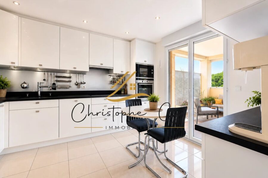 Appartement à vendre à Fréjus — Vue parc & jardin — photo 5