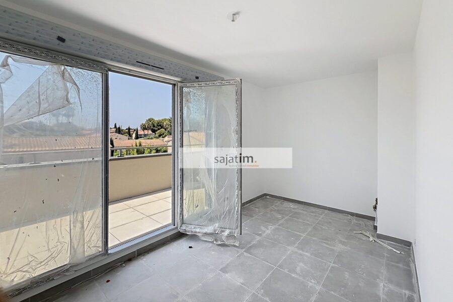 Maison à vendre à Six-fours-les-plages — Vue montagne — photo 4
