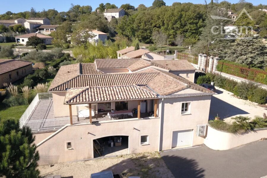 Maison à vendre à Chauzon — Vue montagne — photo 7