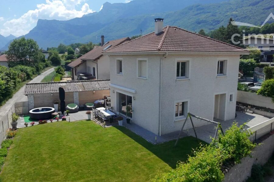 Maison à vendre à Claix — Vue montagne — photo 1