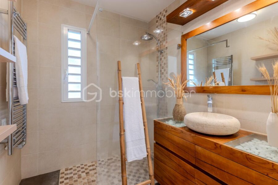 Maison à vendre à Sainte marie — Vue mer — photo 18