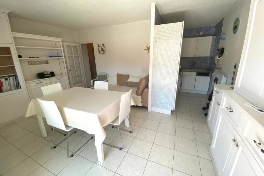 Appartement à vendre à Le lavandou — Vue mer — photo 5