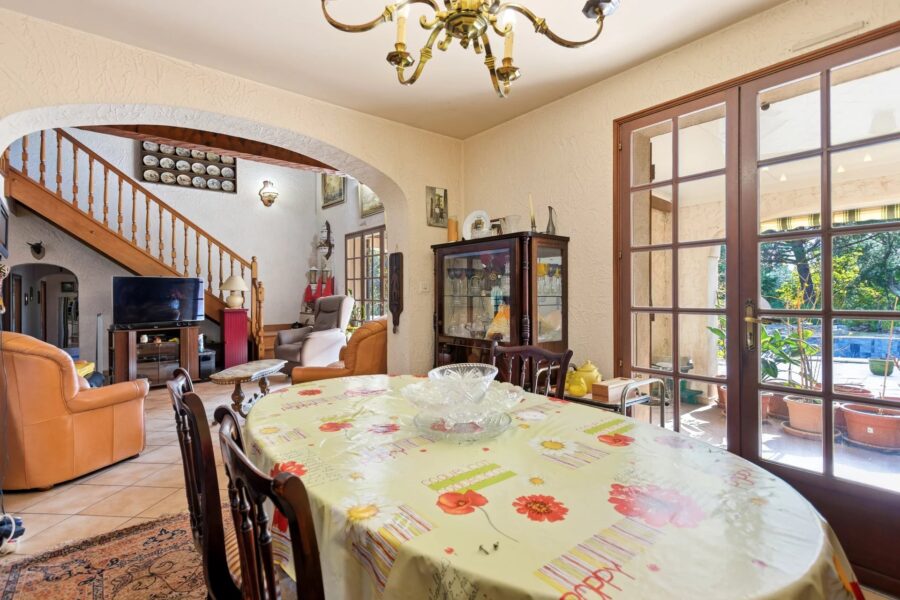 Maison à vendre à Roquebrune-sur-argens — Vue montagne — photo 4