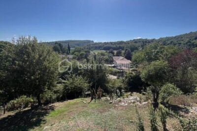 Terrain à vendre à Murs et gelignieux