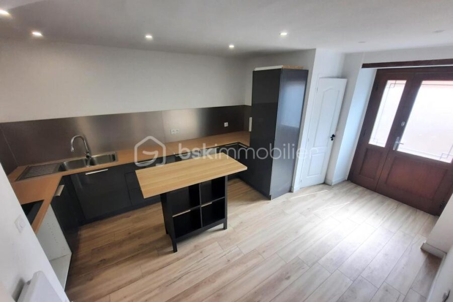 Maison à vendre à Bagnols en foret — Vue montagne — photo 3