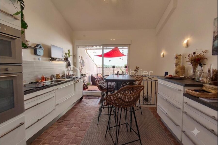 Maison à vendre à Valensole — Vue sur la ville — photo 3