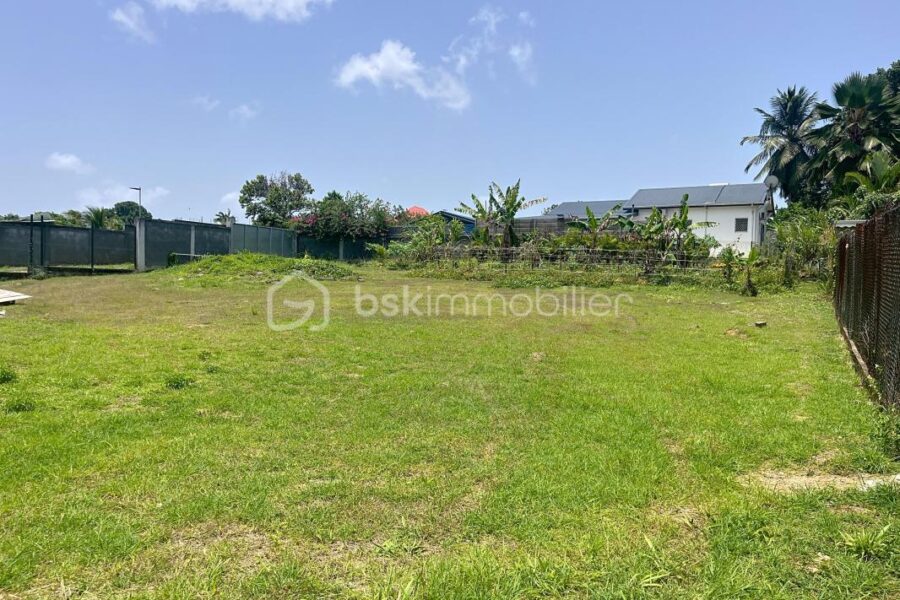 Terrain à vendre à Baie mahault — Vue dégagée — photo 2