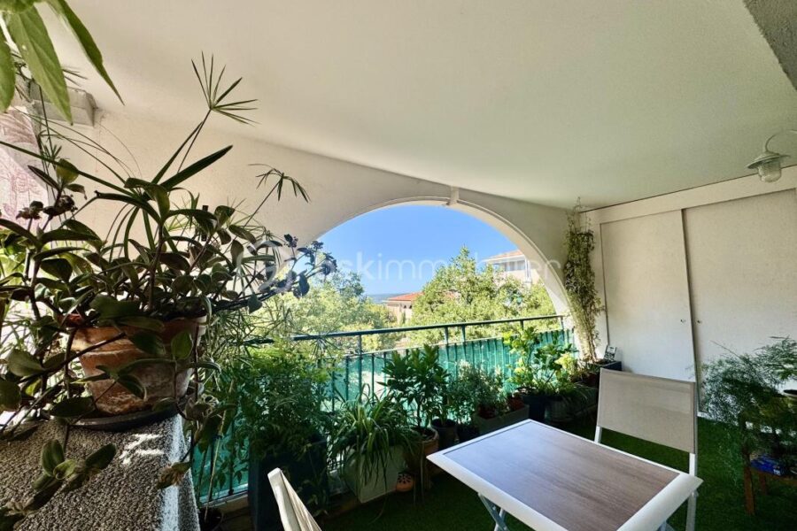 Appartement à vendre à Eguilles — Vue parc & jardin — photo 1