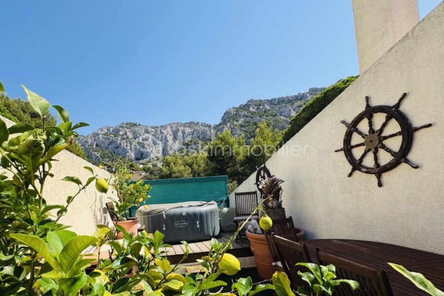 Appartement à vendre à Marseille 8e arrondissement — Vue mer — photo 2