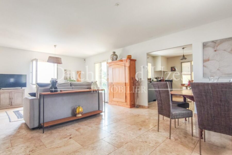Maison à vendre à Uzes — Vue parc & jardin — photo 2