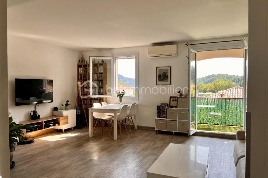 Appartement à vendre à Chateauneuf grasse — Vue montagne — photo 3