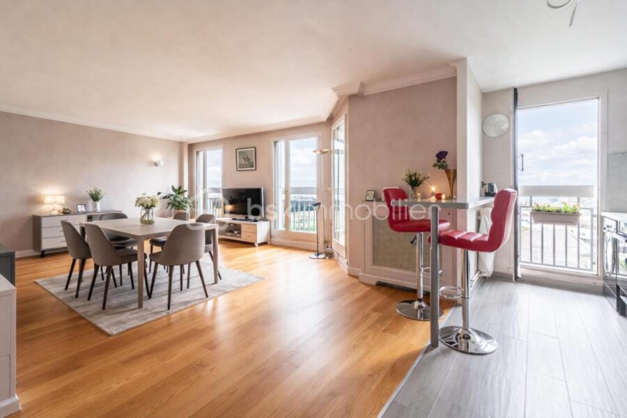 Appartement à vendre à Paris 19e arrondissement — Vue sur la ville — photo 3