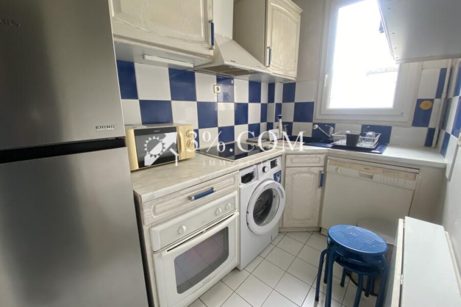 Appartement à vendre à Paris — Vue sur la ville — photo 3