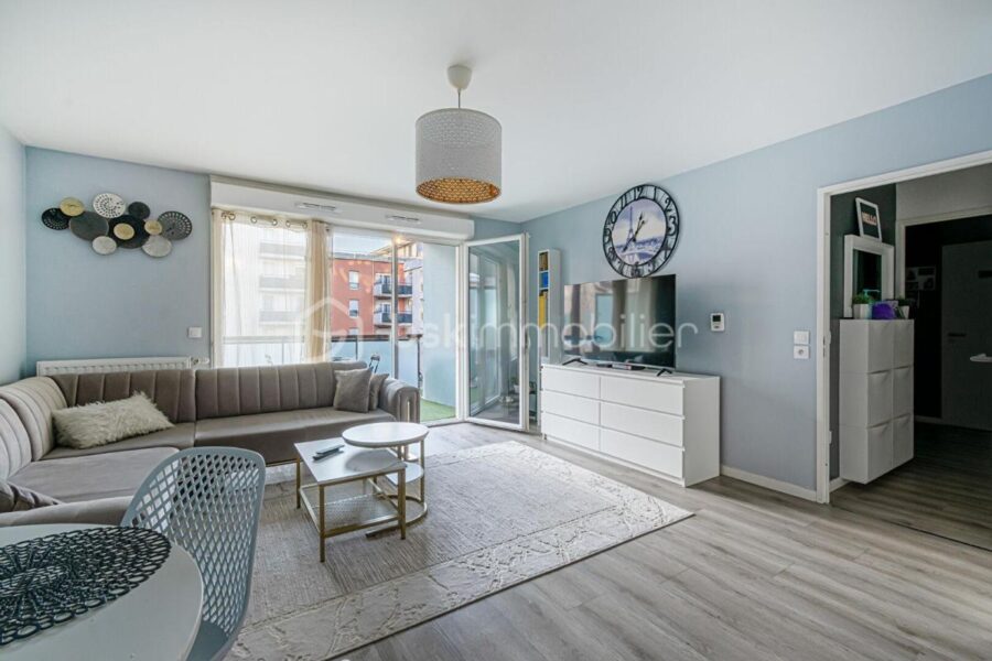 Appartement à vendre à Thiais — Vue parc & jardin — photo 2