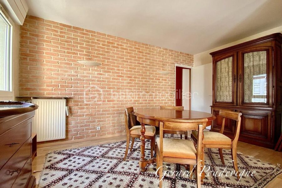 Appartement à vendre à Suresnes — Vue sur la ville — photo 3