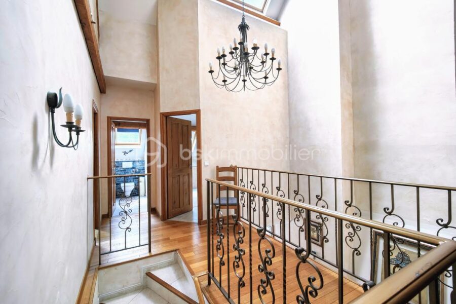 Maison à vendre à Le tremblay sur mauldre — Vue sur la ville — photo 20