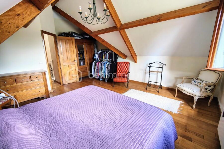 Maison à vendre à Le tremblay sur mauldre — Vue sur la ville — photo 23