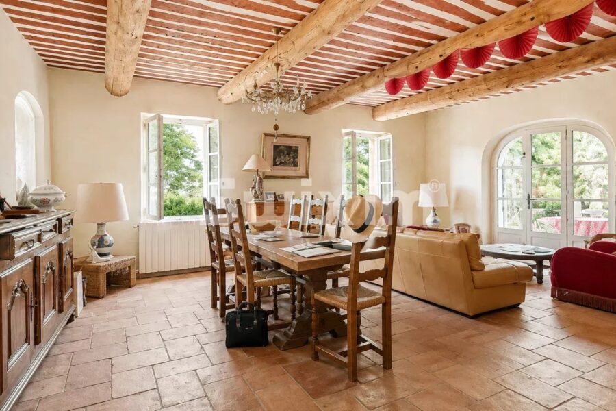 Maison à vendre à Grignan — Vue dégagée — photo 6