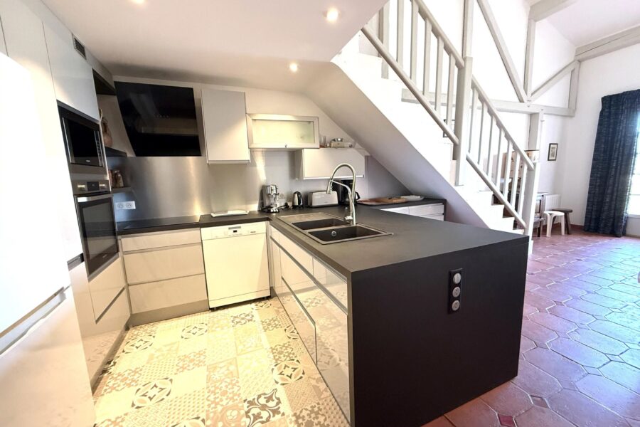 Appartement à vendre à Cavalaire-sur-mer — Vue mer — photo 4
