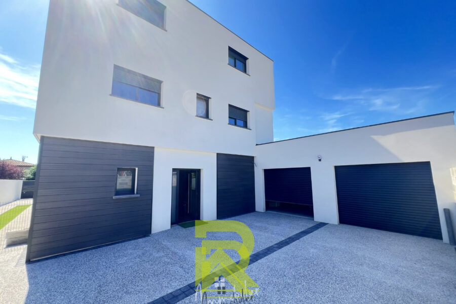 Maison à vendre à Agde — Vue sur la ville — photo 3