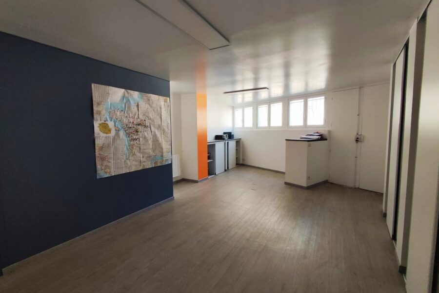 Maison à vendre à Mirebeau — Vue parc & jardin — photo 12