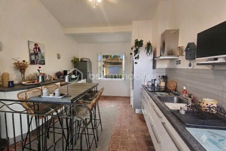 Maison à vendre à Valensole — Vue sur la ville — photo 4