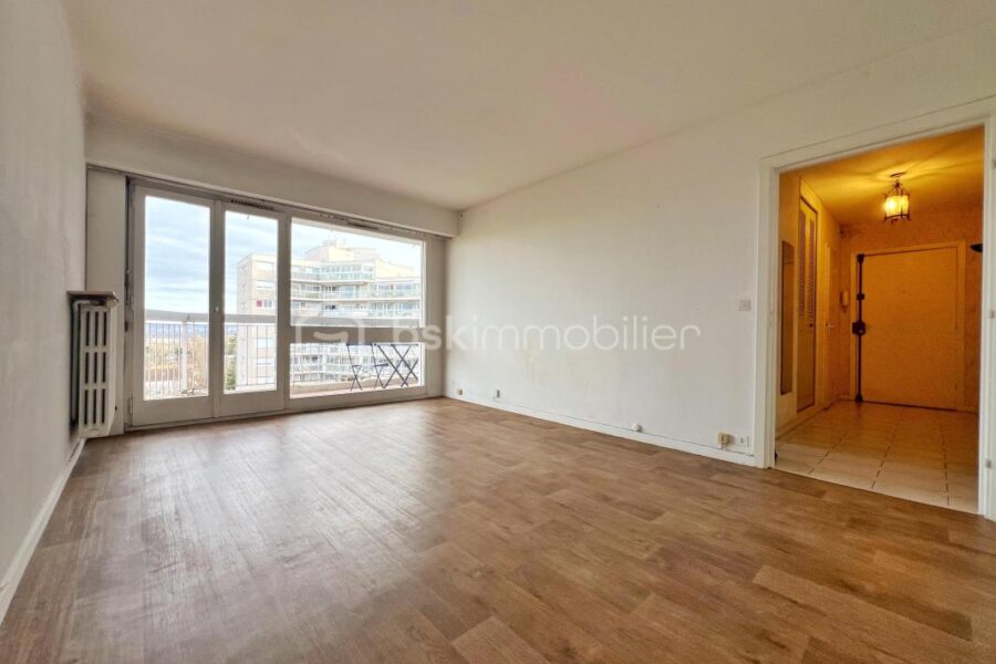 Appartement à vendre à Marly le roi — Vue sur la ville — photo 3