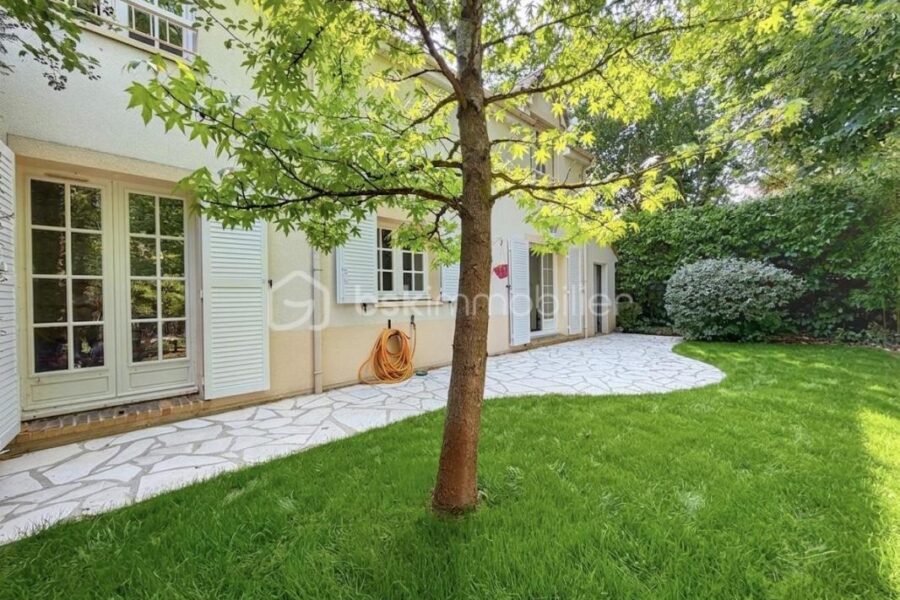 Maison à vendre à Saint germain en laye — Vue dégagée — photo 3