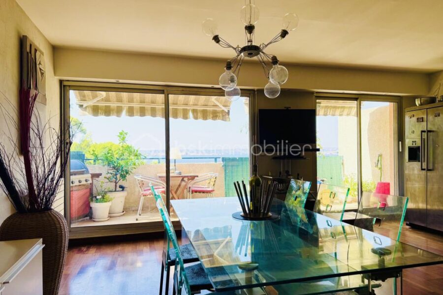 Appartement à vendre à Marseille 8e arrondissement — Vue mer — photo 3