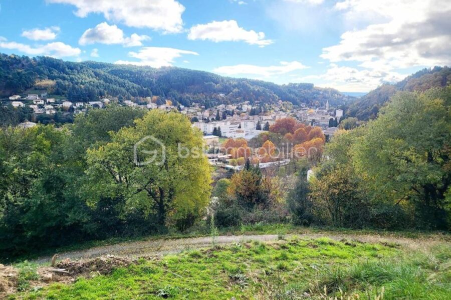 Terrain à vendre à Vals les bains — Vue sur la ville — photo 1