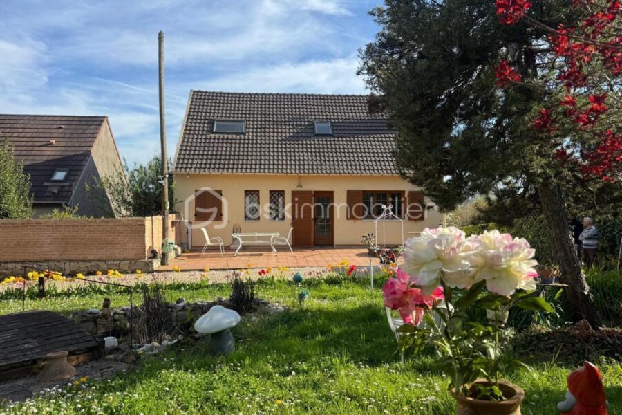 Maison à vendre à Thorigny sur marne — Vue parc & jardin — photo 4