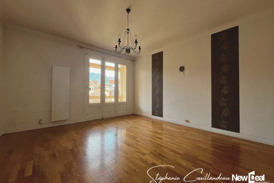 Appartement à vendre à Aix les bains — Vue montagne — photo 3
