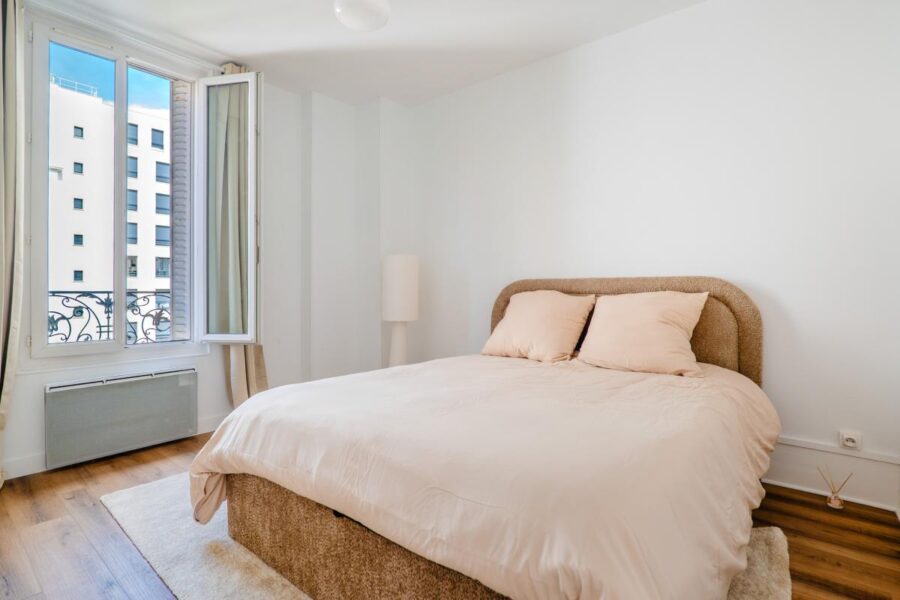 Appartement à vendre à Suresnes — Vue sur la ville — photo 4
