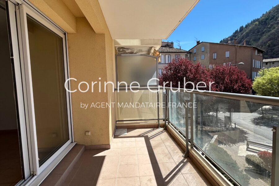 Appartement à vendre à Digne-les-bains — Vue montagne — photo 2