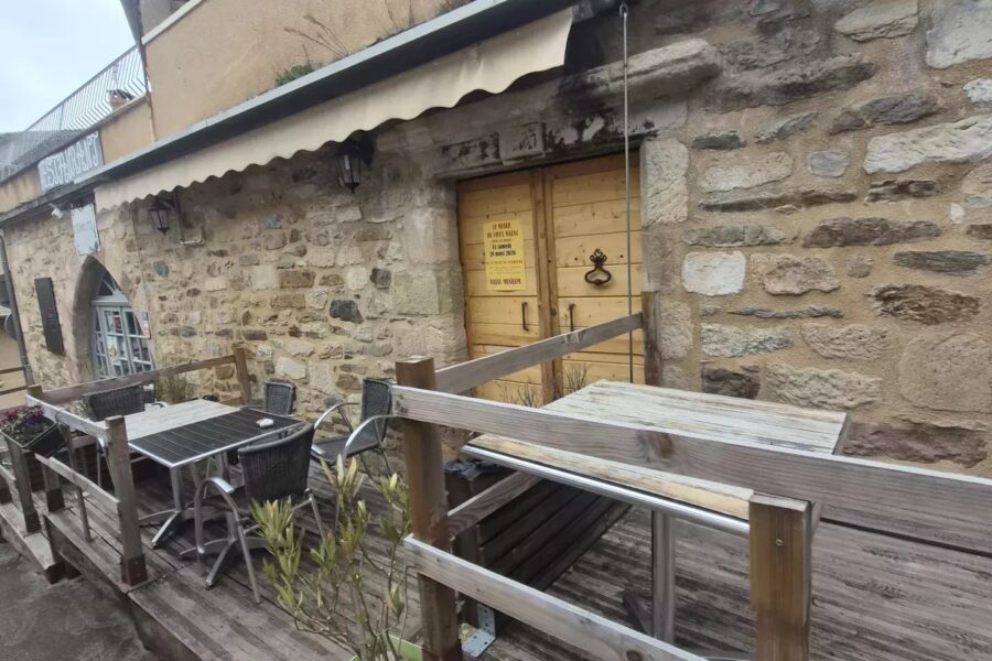 Maison à vendre à Najac — Vue sur la ville — photo 2